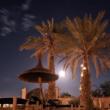 Riadsuerteloca Merzouga Hassilabied エクステリア 写真 Fountain at the Oasis of Mara