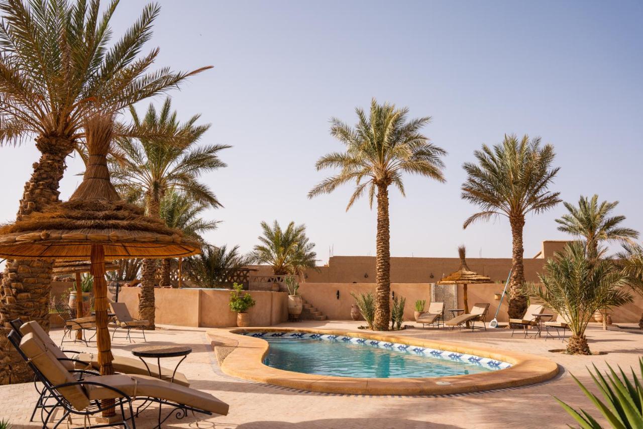 Riadsuerteloca Merzouga Hassilabied エクステリア 写真 The swimming pool at the resort
